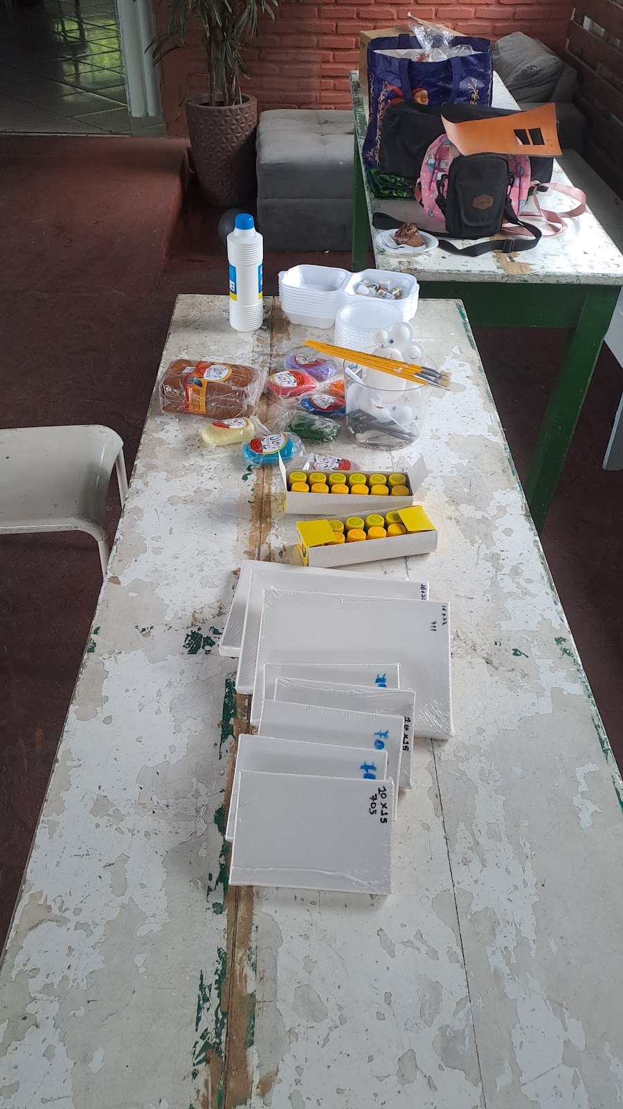 OFICINA DE ARTES VISUAIS E ARTESANATO
