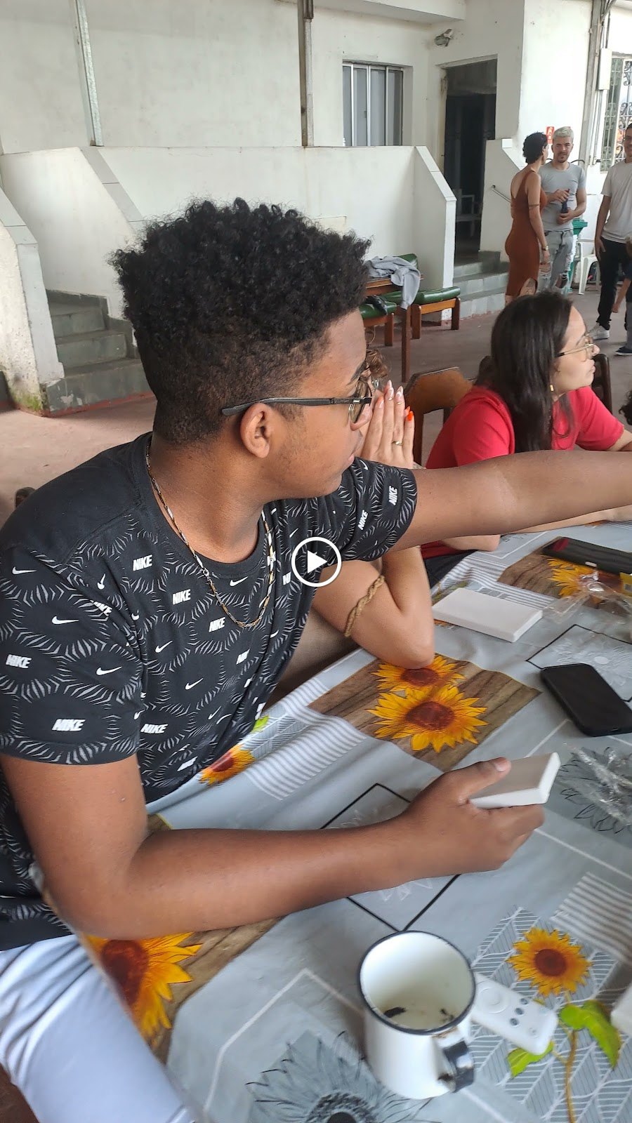 OFICINA DE ARTES VISUAIS E ARTESANATO