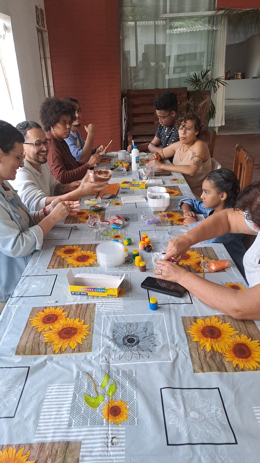 OFICINA DE ARTES VISUAIS E ARTESANATO