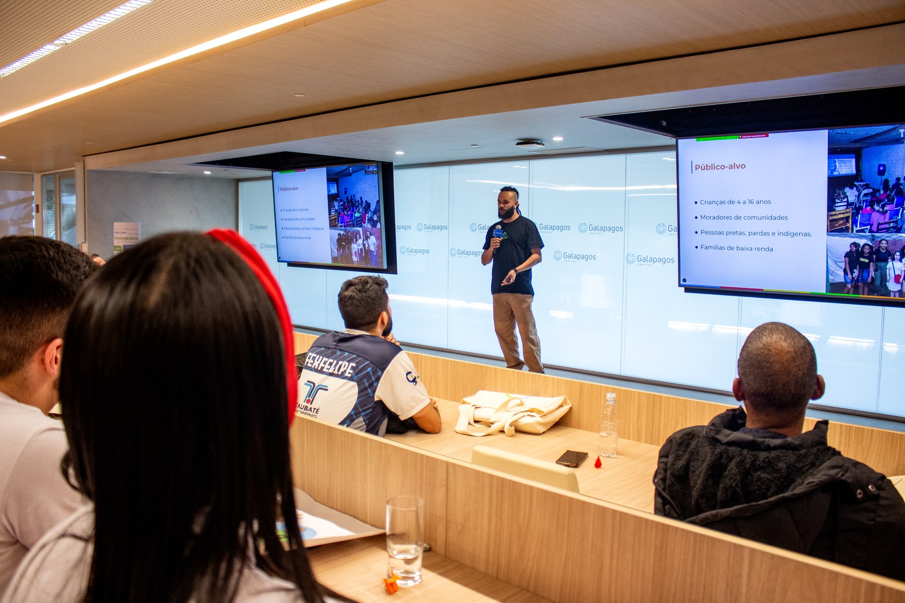 Apresentação do projeto durante o Demoday